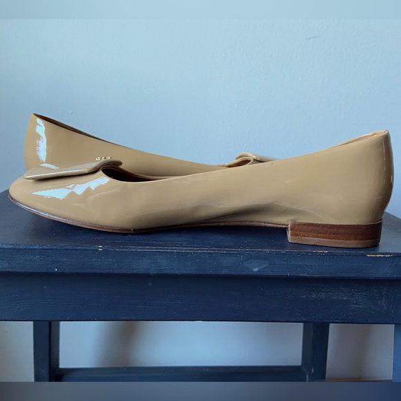 Tory Burch Yardley Patent Leather Flat - Picture 6 of 12
